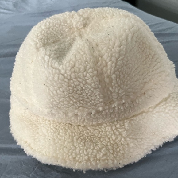 TNA cream Sherpa bucket hat, S/M - Picture 1 of 4